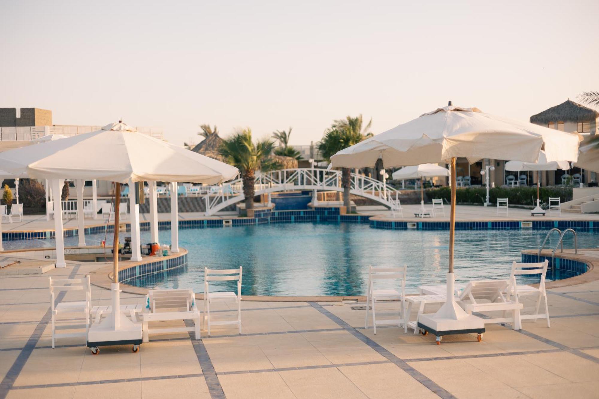 Grand Waha Resort Mersa Matruh Buitenkant foto